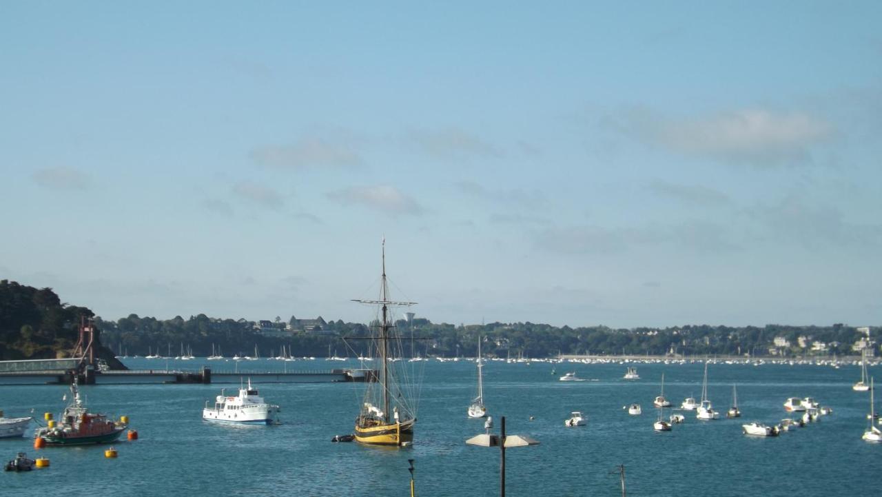 Appartement T2 ,Parking Prive,Terrasse, 10 Mns A Pieds De La Cite Corsaire Et Ses Plages Saint-Malo Exterior foto